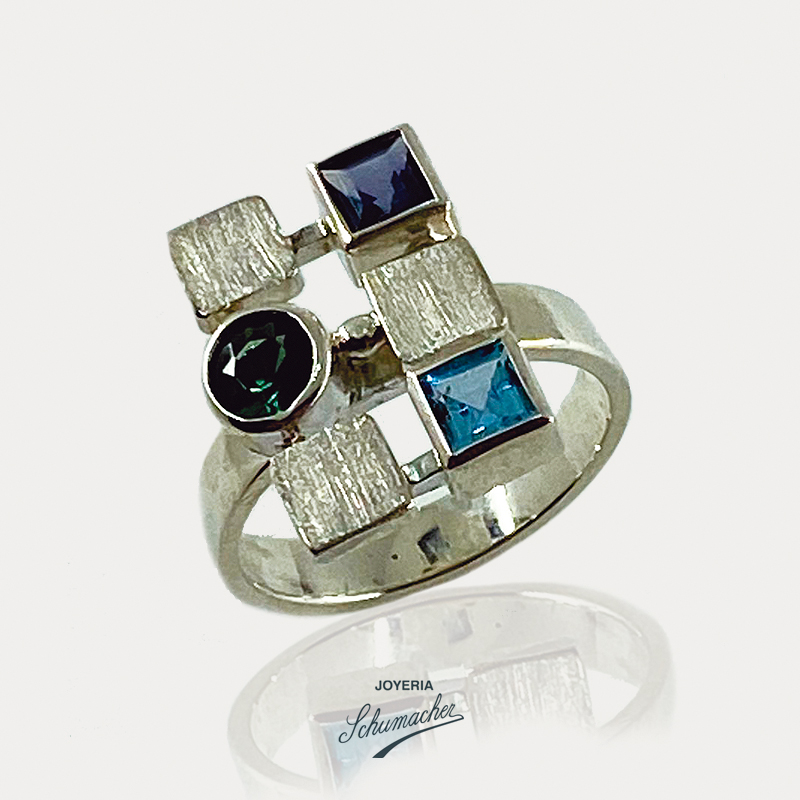 Anillo De Amatista Verde Brasileña Y Topacio Blanco, 3,8 Ct