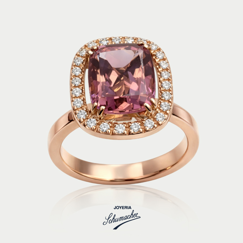 Anillo_en_oro_rosado_con_turmalina_rosada_y_diamantes_Joyeria_Schumacher