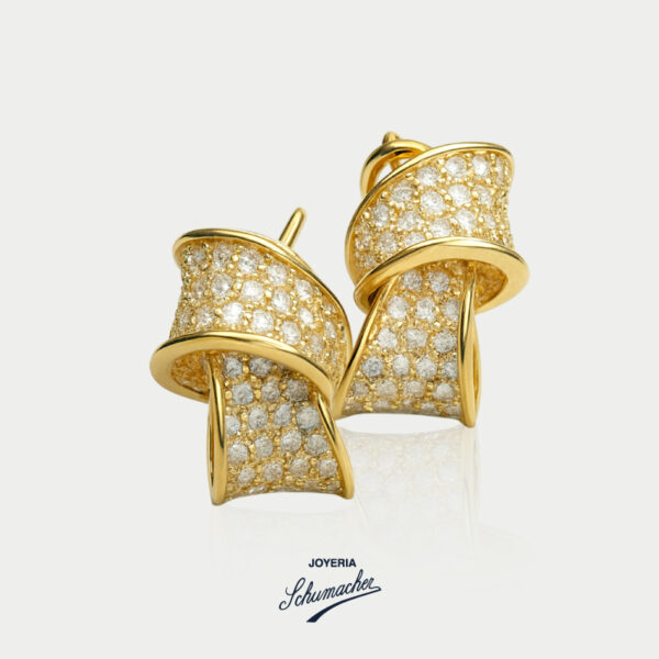 Aretes en oro amarillo y brillantes, diseño lazo | Joyería Schumacher