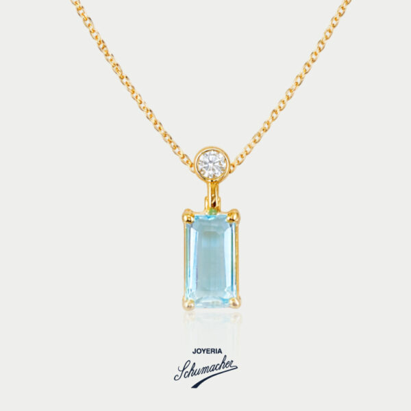 Cadena y dije en oro amarillo con aguamarina rectangular y diamante | Joyería Schumacher