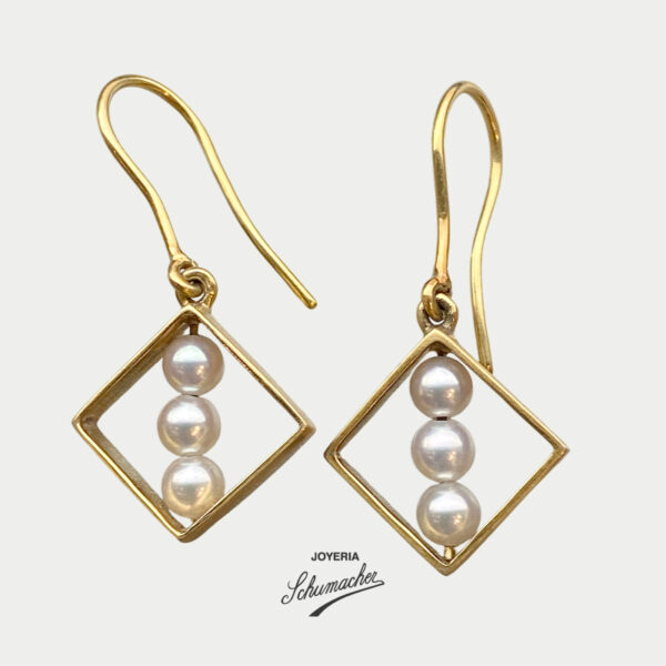 Aretes en oro amarillo con perlas, diseño rombos | Joyería Schumacher