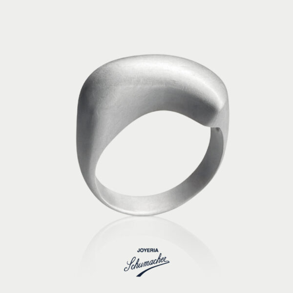 Anillo, aretes y collar en plata, diseño storm | Joyería Schumacher