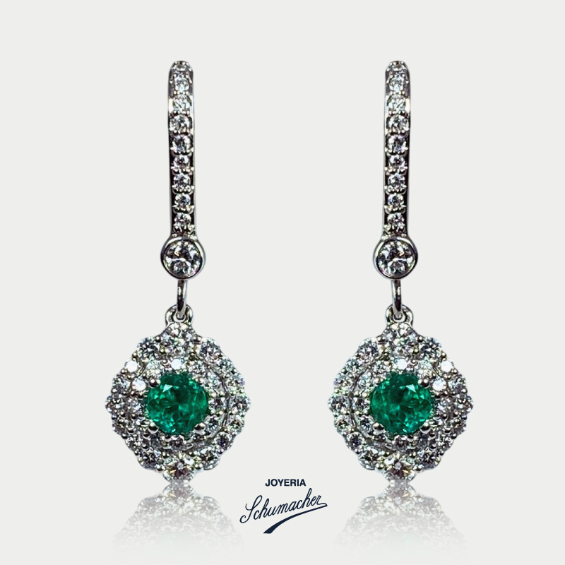 Aretes_en_oro_blanco_con_esmeraldas_y_brillantes_Joyeria_Schumacher