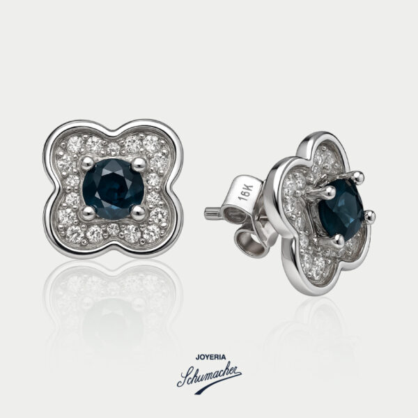 Aretes en oro blanco con zafiro y brillantes, diseño flor | Joyería Schumacher