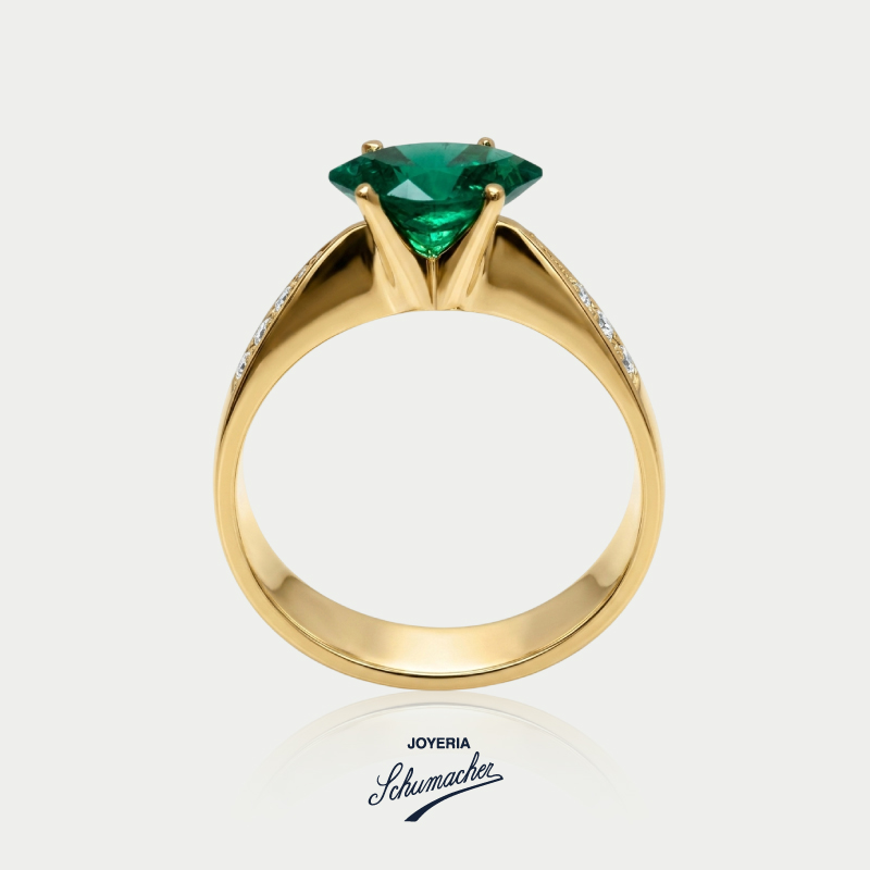 Anillo_en_oro_amarillo_con_esmeralda_marquiz_brillantes_2_Joyeria_Schumacher