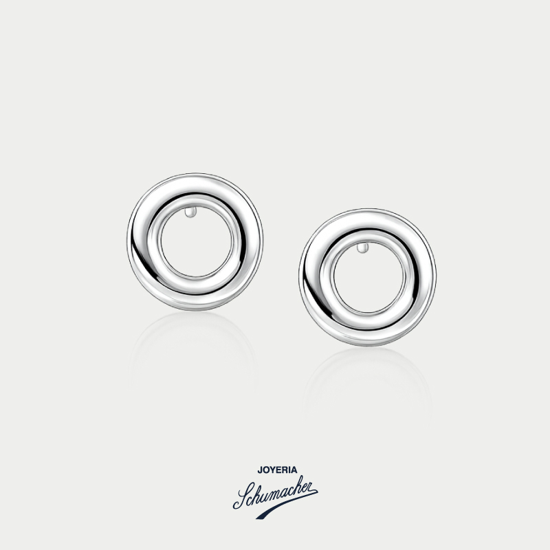 Aretes_en_plata_diseno_dona_Chistofle_Joyeria_Schumacher