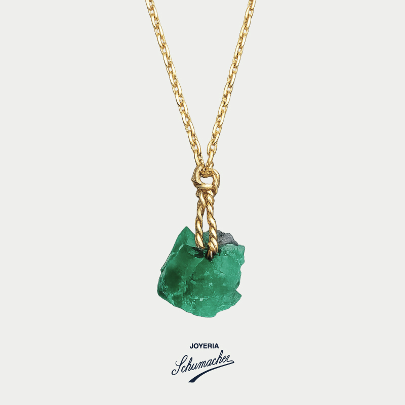 Cadena_en_oro_amarillo_con_piedra_esmeralda_Joyeria_Schumacher